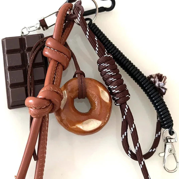 צ&
