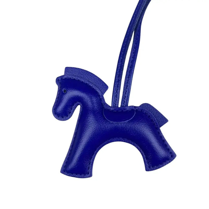צ&